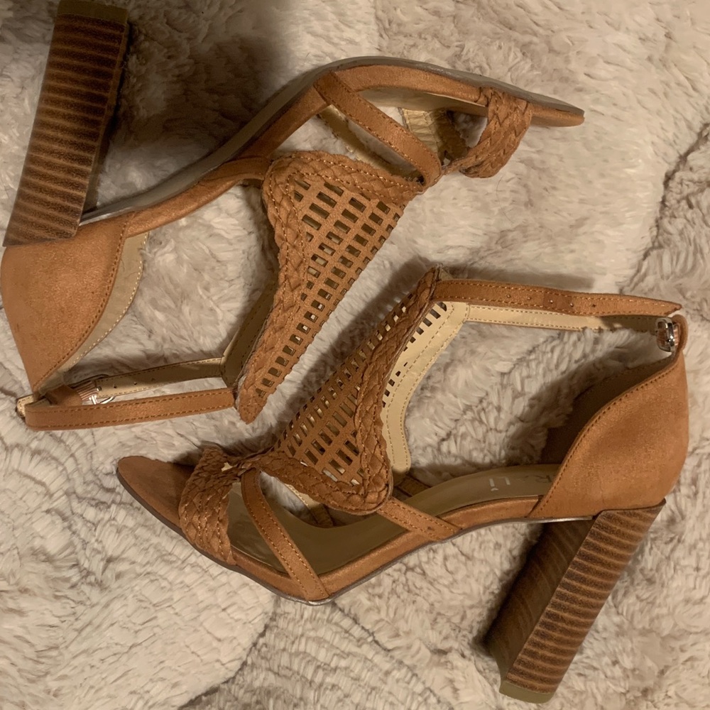 Tan Verali Wedges